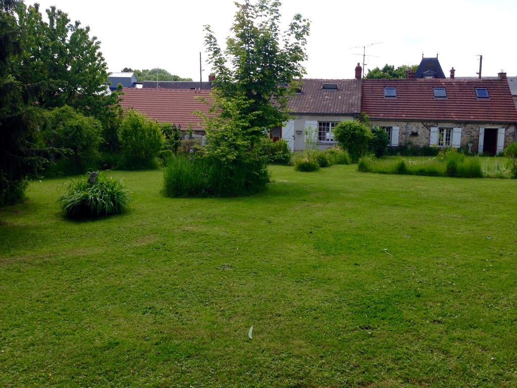 Villa Chez Madame Titus à Ormoy-Villers Extérieur photo